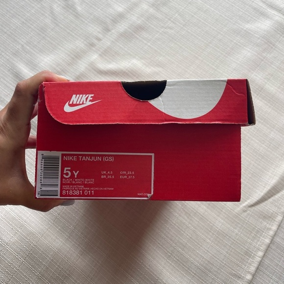 Nike Tanjun Shoes - 5Y / 6.5W - Picture 7 of 8